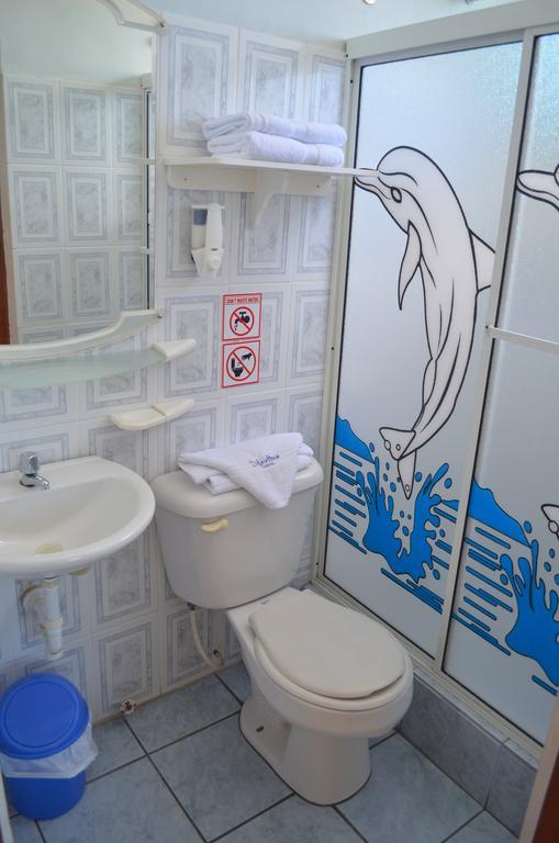 فندق Dolphin House بويرتو بكويريزو مورينو المظهر الخارجي الصورة